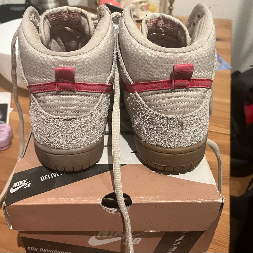 Nike SB Dunk High Pro Birch/Hyper Red - Picture 4 of 6